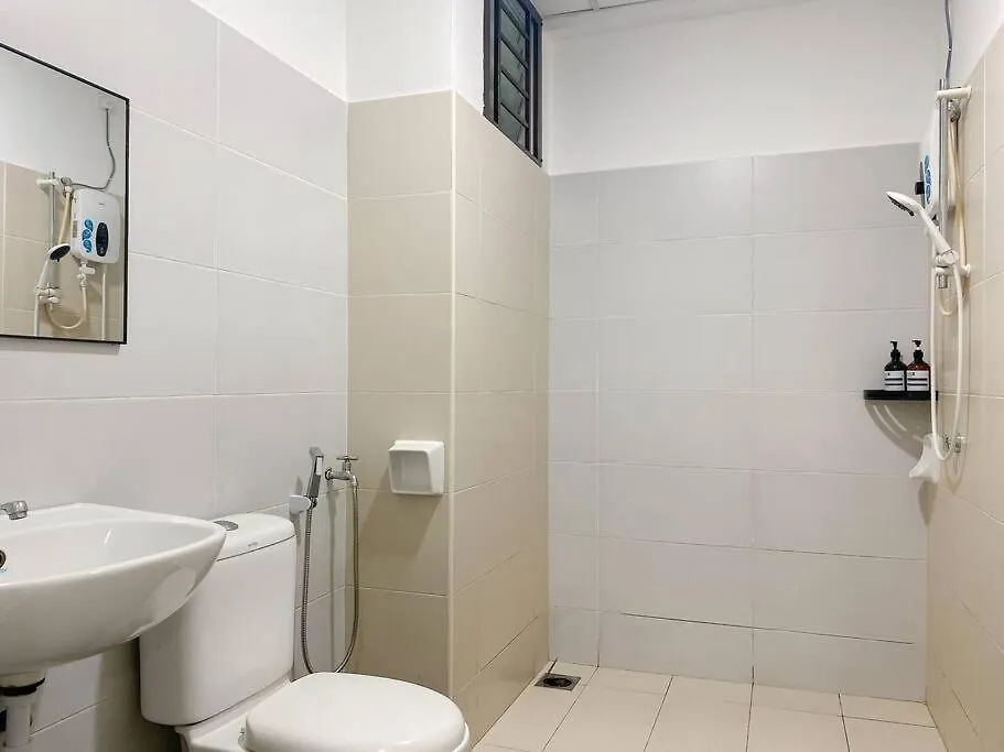 2-4 Pax Spacious Muji Living At Austin Height #11 Johor Bahru 0*,  Malesia